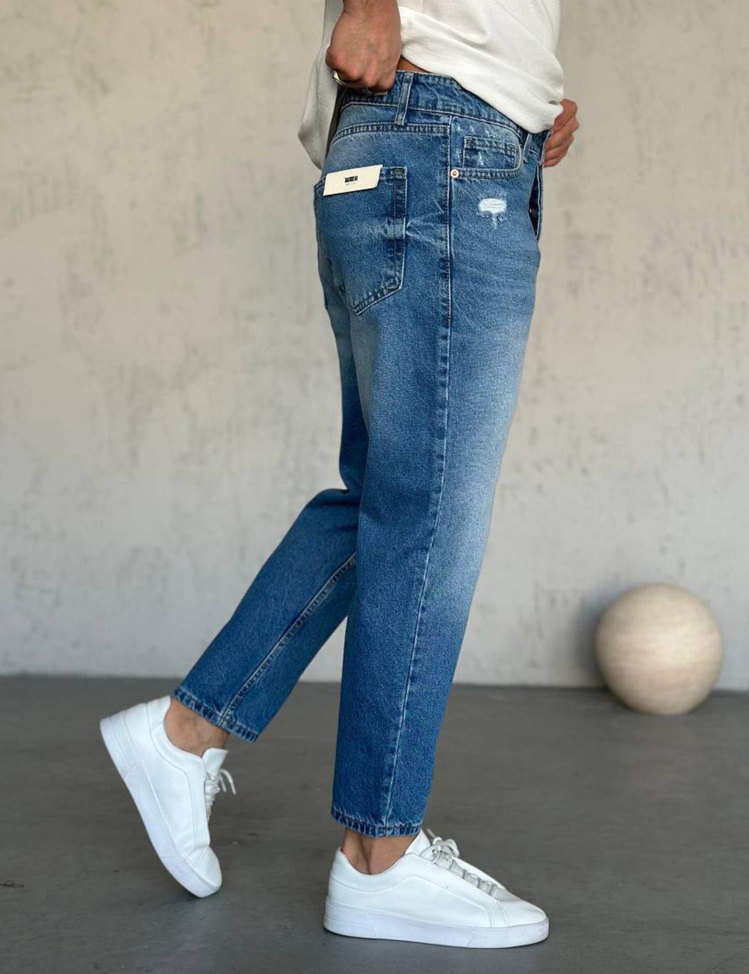 Ανδρικό μπλε ανοικτό loose τζιν πεντάτσεπο με φθορές WE2909 φωτογραφία